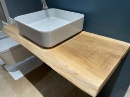 Mensolone bagno in legno su misura