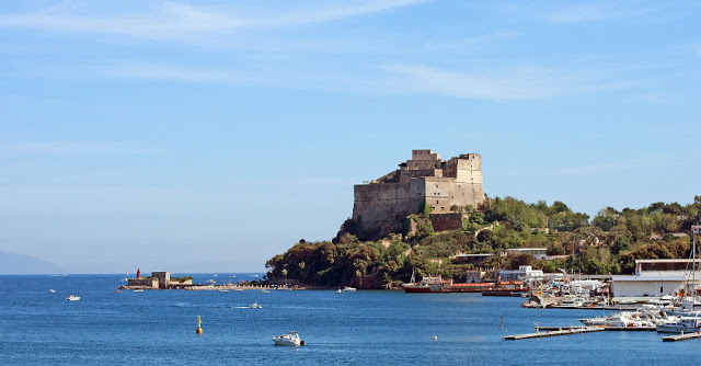 pozzuoli_baia_museo-campi-flegrei.jpg