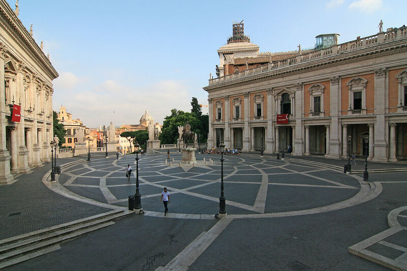 1280px-Piazza_del_Campidoglio_R_20230622-090220_1.jpg