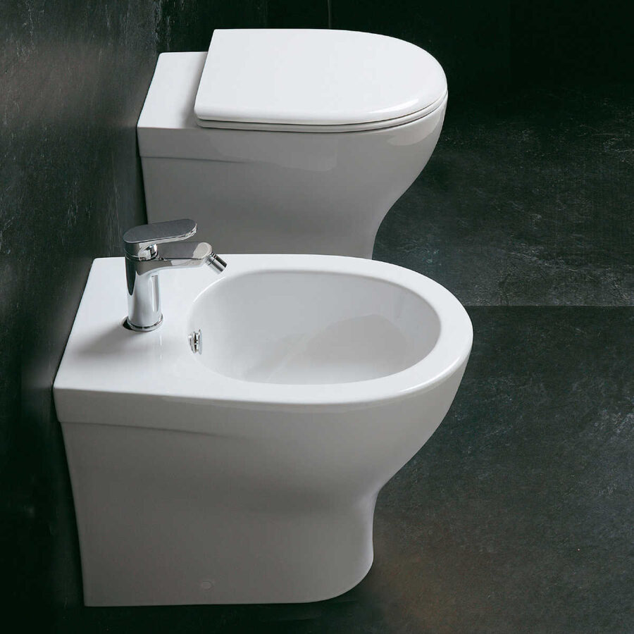 bidet-a-terra-filomuro-salvaspazio-bianco-pratica-azzurra-ceramica_33742_zoom