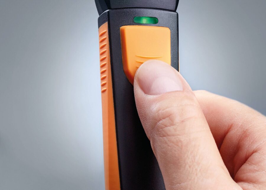 testo-smart-probes-led-button-detail_master-1